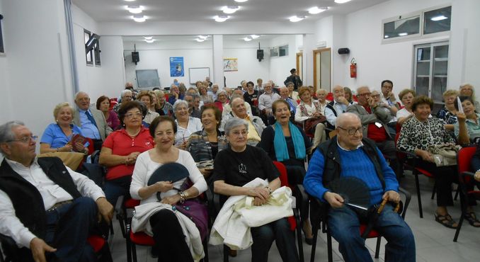 Immagine riferita a: Una collana di perle lunga sette metri